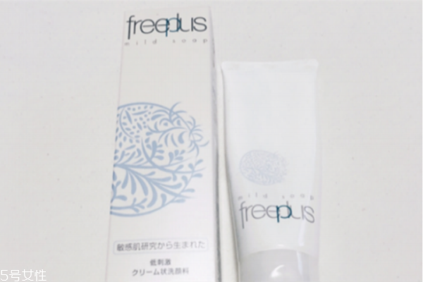 珂潤(rùn)洗面奶和芙麗芳絲哪個(gè)好 珂潤(rùn)洗面奶保質(zhì)期 珂潤(rùn)洗面奶和芙麗芳絲哪個(gè)好 珂潤(rùn)洗面奶保質(zhì)期