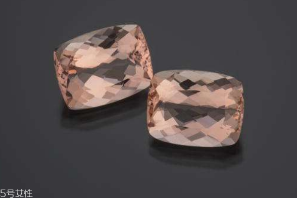 摩根石什么顏色最好 要這樣選擇 摩根石什么顏色最好 要這樣選擇