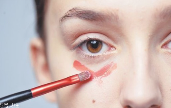 綠色遮瑕哪個牌子好 好用的調色遮瑕推薦