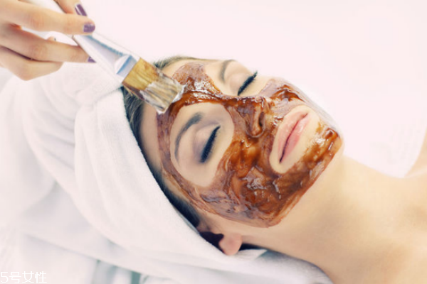 皮膚曬黑了怎么快速變白 皮膚曬黑變白小妙招 皮膚曬黑了怎么快速變白 皮膚曬黑變白小妙招