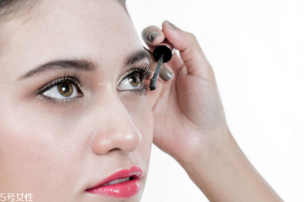 皮膚曬黑了怎么快速變白 皮膚曬黑變白小妙招 皮膚曬黑了怎么快速變白 皮膚曬黑變白小妙招