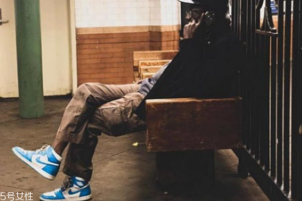 aj1搭配什么褲子 大家都這樣穿 aj1搭配什么褲子 大家都這樣穿