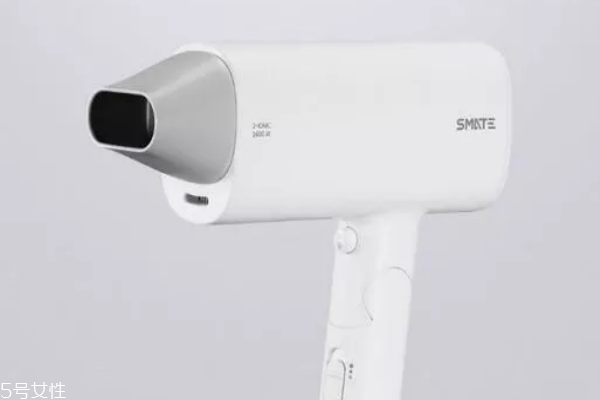 吹風機哪個牌子好 10款真正平價又不輸大牌的好物 吹風機哪個牌子好 10款真正平價又不輸大牌的好物