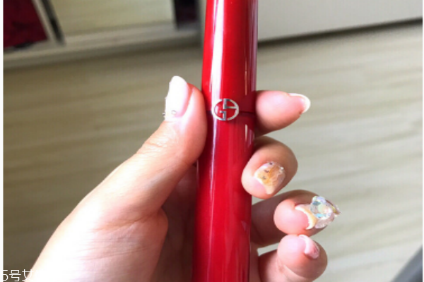 阿瑪尼紅管503多少錢 阿瑪尼紅管503真人試色 阿瑪尼紅管503多少錢 阿瑪尼紅管503真人試色