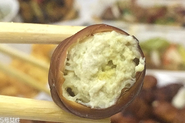 蠶蛹是什么蟲子 桑蠶的幼蟲 蠶蛹是什么蟲子 桑蠶的幼蟲