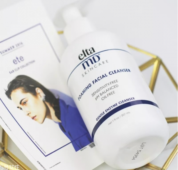 卸妝乳和潔面乳一樣嗎 完全不一樣 卸妝乳和潔面乳一樣嗎 完全不一樣