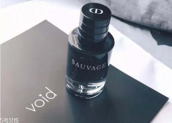 適合夏天的香水有哪些 適合年輕女孩的香水 適合夏天的香水有哪些 適合年輕女孩的香水