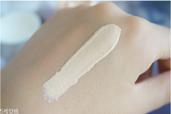 粉底霜怎么用具體步驟 粉底霜正確使用順序