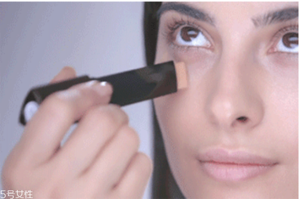 粉底棒怎么用 粉底棒使用方法 粉底棒怎么用 粉底棒使用方法