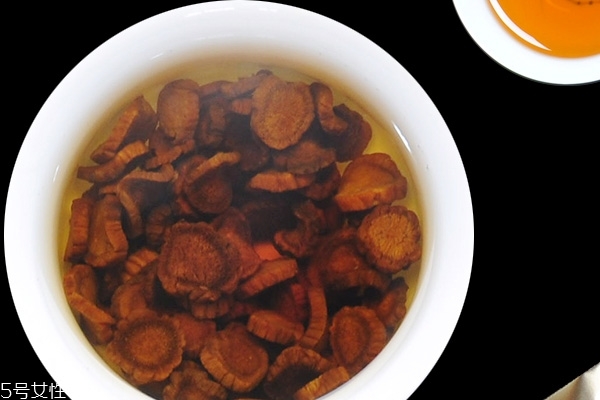 牛蒡茶會(huì)對(duì)身體有害嗎 過量才有害 牛蒡茶會(huì)對(duì)身體有害嗎 過量才有害