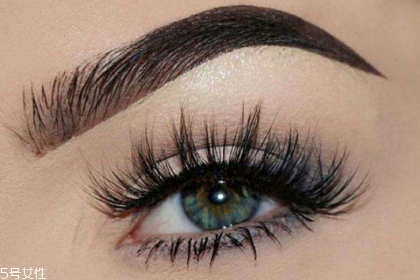 眉筆顏色如何選擇 3種必備常見(jiàn)色pk