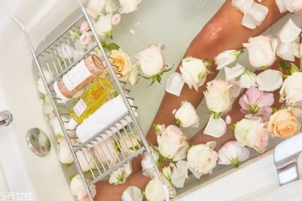 泡澡減肥有效果嗎 不想上健身房就來泡澡吧 泡澡減肥有效果嗎 不想上健身房就來泡澡吧