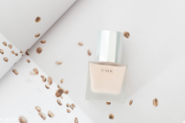 rmk水凝粉底霜新版怎么樣 rmk粉底液測(cè)評(píng) rmk水凝粉底霜新版怎么樣 rmk粉底液測(cè)評(píng)