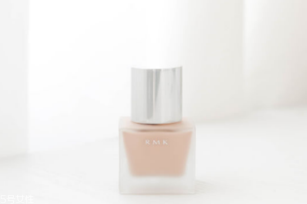 rmk水凝粉底霜新版怎么樣 rmk粉底液測(cè)評(píng) rmk水凝粉底霜新版怎么樣 rmk粉底液測(cè)評(píng)