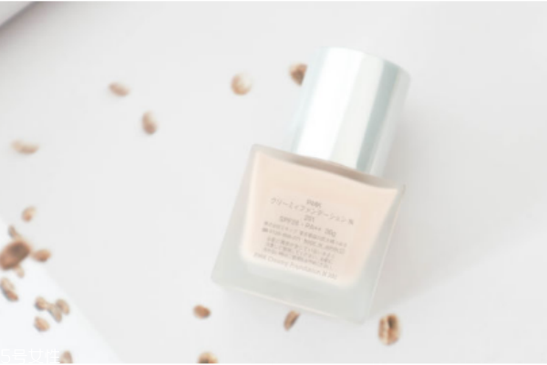 rmk水凝粉底霜新版怎么樣 rmk粉底液測(cè)評(píng) rmk水凝粉底霜新版怎么樣 rmk粉底液測(cè)評(píng)