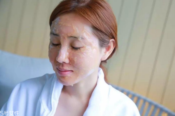 泡泡清潔面膜的原理 清潔面膜4大質(zhì)地pk 泡泡清潔面膜的原理 清潔面膜4大質(zhì)地pk