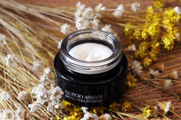 阿瑪尼黑鑰匙面霜好嗎 阿瑪尼黑鑰匙面霜效果如何 阿瑪尼黑鑰匙面霜好嗎 阿瑪尼黑鑰匙面霜效果如何