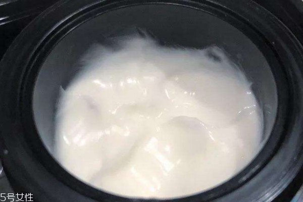 阿瑪尼黑鑰匙面霜使用方法 白天用讓妝容不卡粉 阿瑪尼黑鑰匙面霜使用方法 白天用讓妝容不卡粉