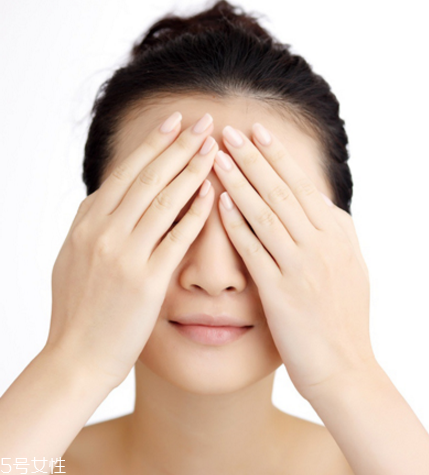 黑眼圈怎么去除既簡單又容易 去黑眼圈小妙招 黑眼圈怎么去除既簡單又容易 去黑眼圈小妙招