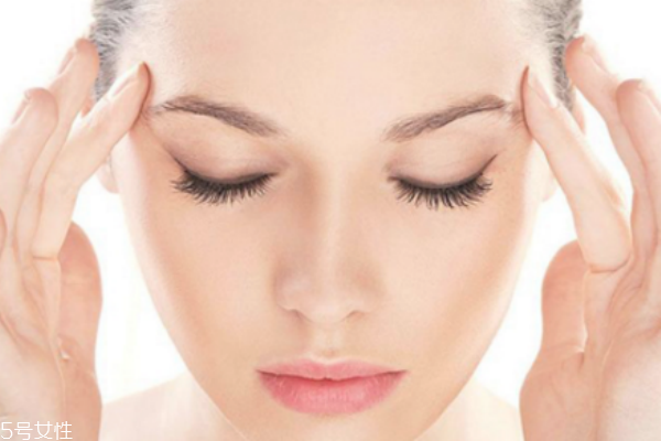 早上起來有黑眼圈怎么辦 快速去黑眼圈小妙招 早上起來有黑眼圈怎么辦 快速去黑眼圈小妙招