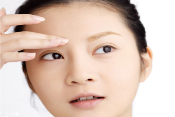 早上起來有黑眼圈怎么辦 快速去黑眼圈小妙招 早上起來有黑眼圈怎么辦 快速去黑眼圈小妙招