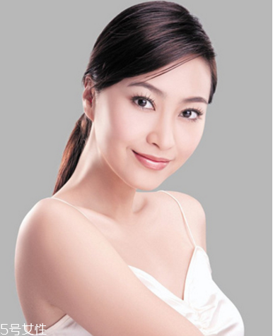 早上起來有黑眼圈怎么辦 快速去黑眼圈小妙招 早上起來有黑眼圈怎么辦 快速去黑眼圈小妙招