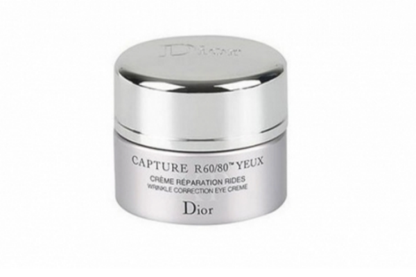 魚尾紋是怎么形成的 這幾款眼霜讓你和魚尾紋說再見 魚尾紋是怎么形成的 這幾款眼霜讓你和魚尾紋說再見