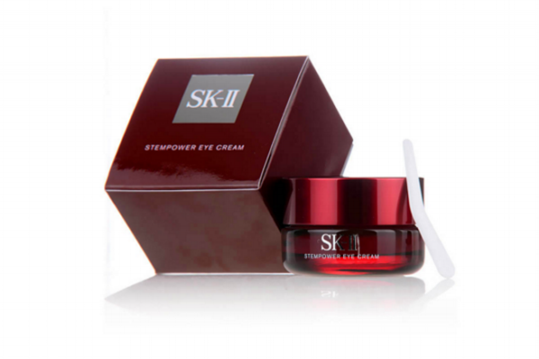 魚尾紋是怎么形成的 這幾款眼霜讓你和魚尾紋說再見 魚尾紋是怎么形成的 這幾款眼霜讓你和魚尾紋說再見