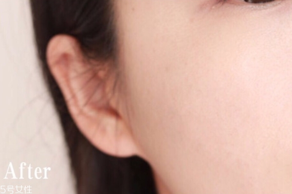 ysl氣墊pk蘭蔻氣墊 你會(huì)更愛哪一款 ysl氣墊pk蘭蔻氣墊 你會(huì)更愛哪一款