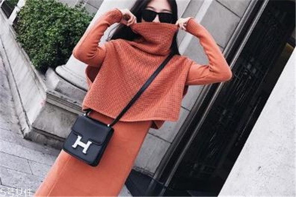 秋季高領(lǐng)毛衣搭配圖片 各種風(fēng)格都有 秋季高領(lǐng)毛衣搭配圖片 各種風(fēng)格都有