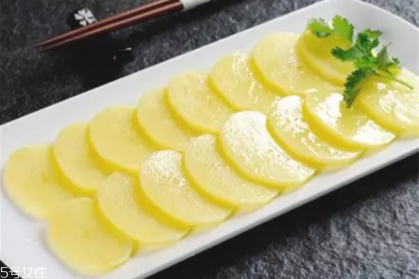 皮膚暗黃黑眼圈重怎么辦 魅力電眼輕松養(yǎng)成 皮膚暗黃黑眼圈重怎么辦 魅力電眼輕松養(yǎng)成