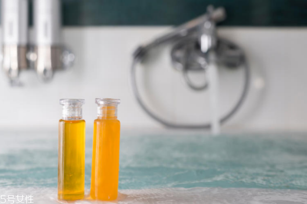 男士洗發(fā)水怎么選擇 三個方面來選擇一定沒錯 男士洗發(fā)水怎么選擇 三個方面來選擇一定沒錯