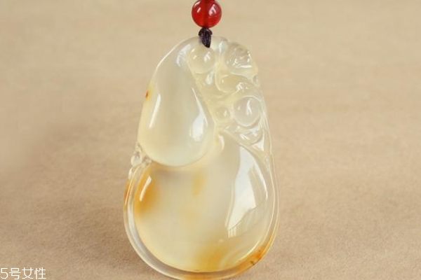 冰彩玉髓的功效 驅(qū)除浮躁情緒 冰彩玉髓的功效 驅(qū)除浮躁情緒