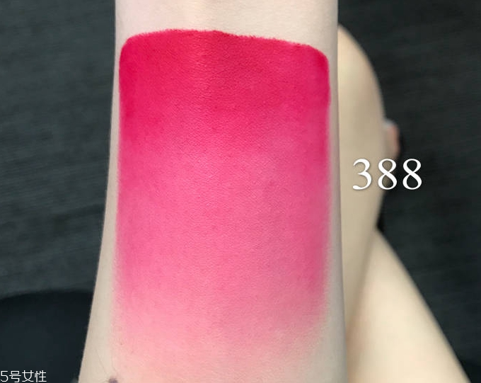 蘭蔻2018秋冬口紅全試色 大熱色196和507上嘴圖 蘭蔻2018秋冬口紅全試色 大熱色196和507上嘴圖