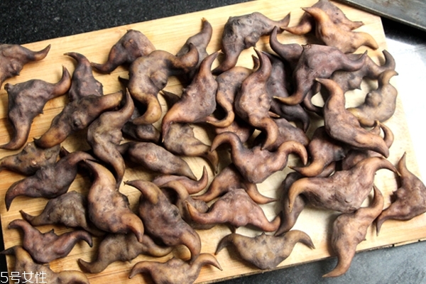 菱角沒煮熟可以吃嗎 這個有講究 菱角沒煮熟可以吃嗎 這個有講究