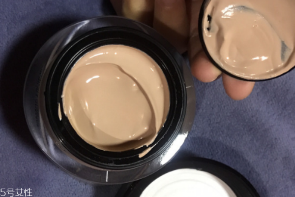 阿瑪尼素顏霜防曬嗎 不含防曬成分 阿瑪尼素顏霜防曬嗎 不含防曬成分