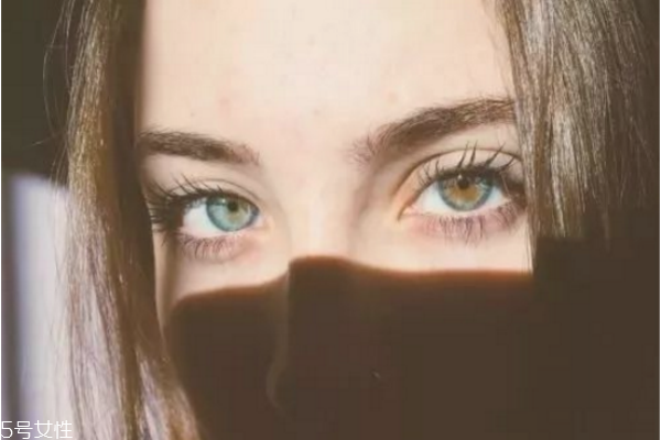 如何預(yù)防眼睛長魚尾紋 讓年齡凍結(jié)在眼部 如何預(yù)防眼睛長魚尾紋 讓年齡凍結(jié)在眼部
