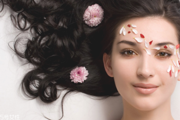 嘴角紋很深怎么辦 這樣助你對抗皺紋 嘴角紋很深怎么辦 這樣助你對抗皺紋