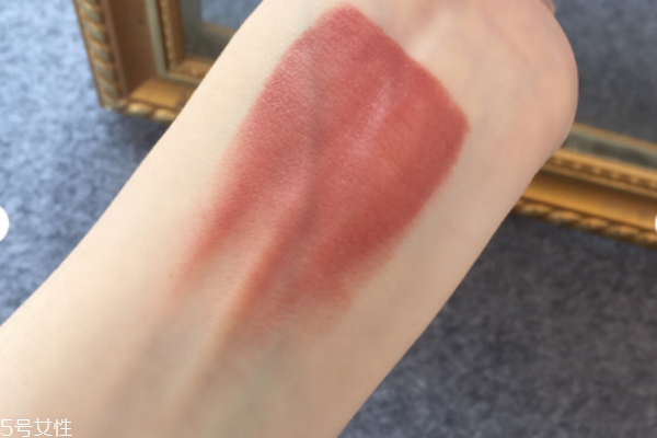香奈兒62號口紅好看嗎 香奈兒62號口紅試色 香奈兒62號口紅好看嗎 香奈兒62號口紅試色