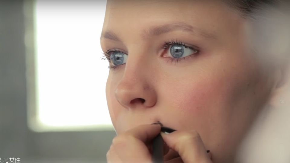 瑪麗蓮夢露的痣怎么畫 盤點(diǎn)演藝圈的痣美人 瑪麗蓮夢露的痣怎么畫 盤點(diǎn)演藝圈的痣美人