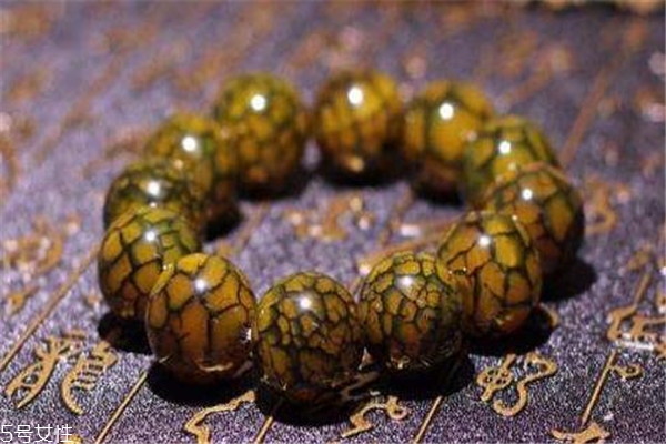 龍紋瑪瑙手串價(jià)格 正品非常昂貴 龍紋瑪瑙手串價(jià)格 正品非常昂貴