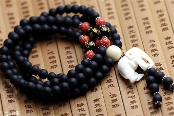 黑玉髓的功效與作用 對身體很多好處 黑玉髓的功效與作用 對身體很多好處