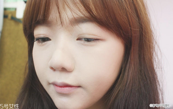 韓國(guó)橘色系妝容教程 韓國(guó)橘色淡妝步驟畫法 韓國(guó)橘色系妝容教程 韓國(guó)橘色淡妝步驟畫法