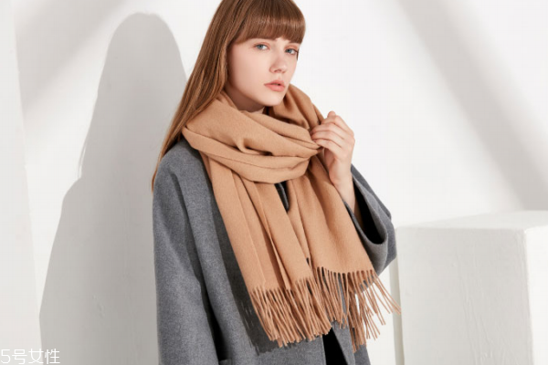 羊毛圍巾掉毛怎么辦 教你幾招處理方法 羊毛圍巾掉毛怎么辦 教你幾招處理方法