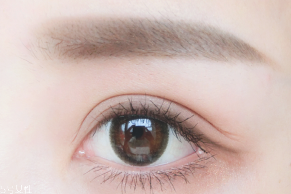 日系小清新妝容的畫法 不同風(fēng)格的日系妝容 日系小清新妝容的畫法 不同風(fēng)格的日系妝容