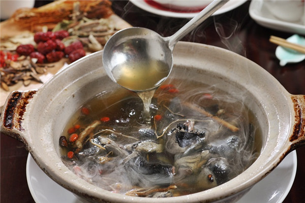 港式煲湯的做法 港式煲湯這樣煮才好喝 港式煲湯的做法 港式煲湯這樣煮才好喝