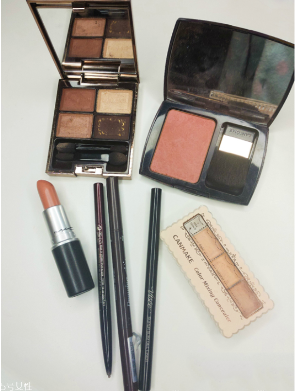 朝五晚九石原里美妝容 石原里美妝容教程 朝五晚九石原里美妝容 石原里美妝容教程