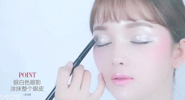 森繪梨佳妝容教程 森繪梨佳妝容特點 森繪梨佳妝容教程 森繪梨佳妝容特點