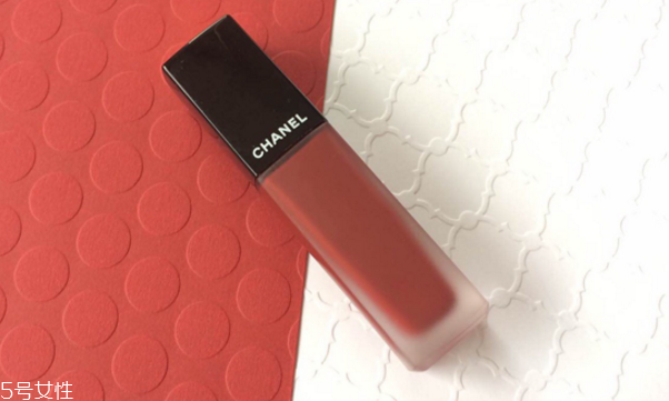 秋冬口紅顏色推薦 秋冬鐵銹磚紅色口紅推薦 秋冬口紅顏色推薦 秋冬鐵銹磚紅色口紅推薦