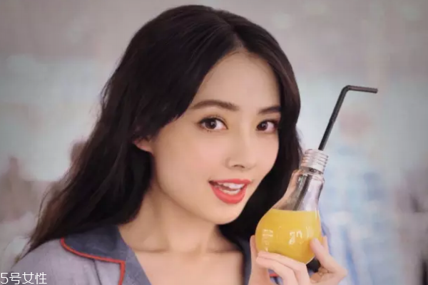 八字劉海是一次性的的嗎 八字劉海女星代表盤(pán)點(diǎn) 八字劉海是一次性的的嗎 八字劉海女星代表盤(pán)點(diǎn)